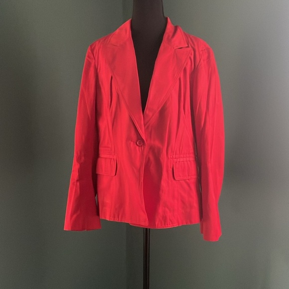 Due Per Due Red light weight jacket - Picture 1 of 6